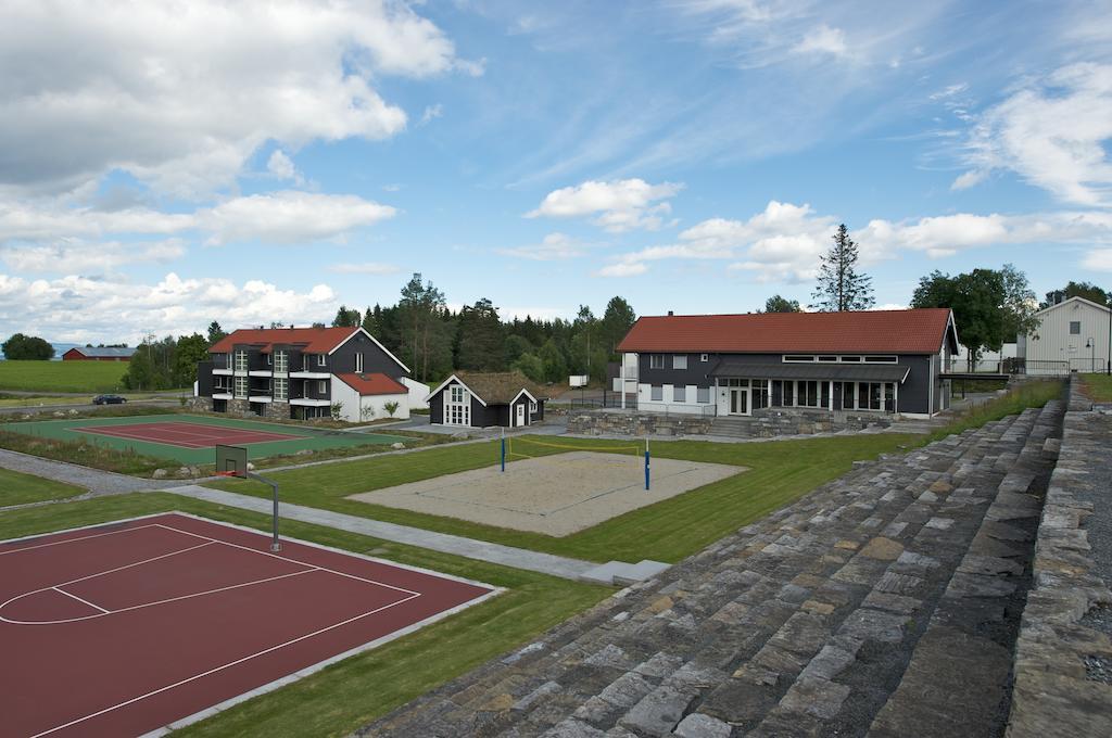 Elton Hotel Raufoss Екстериор снимка